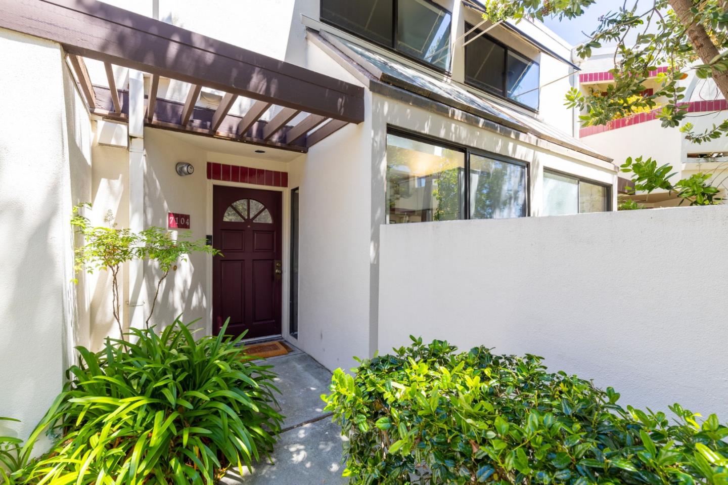 530 Shorebird CIR 7104