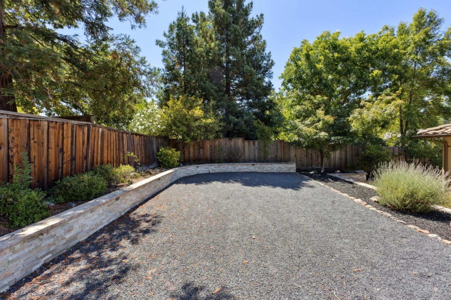 716 Rosewood Drive