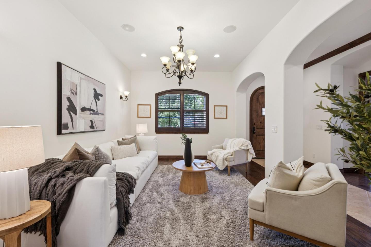 716 Rosewood Drive