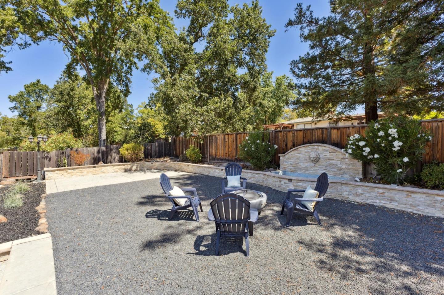 716 Rosewood Drive