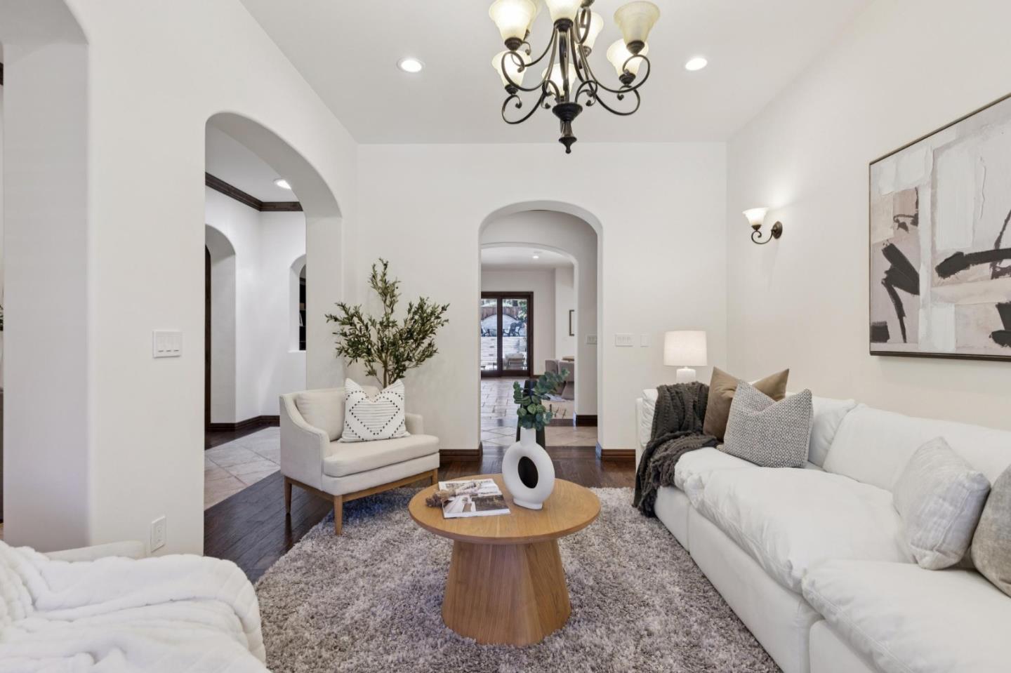 716 Rosewood Drive