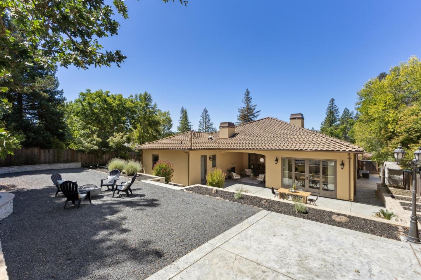 716 Rosewood Drive