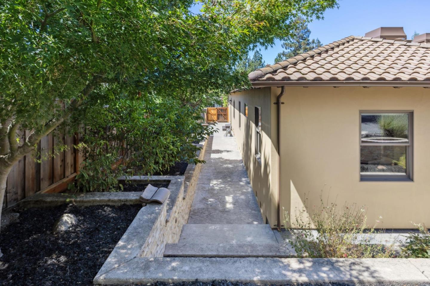 716 Rosewood Drive
