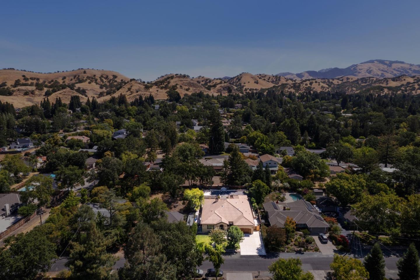 716 Rosewood Drive