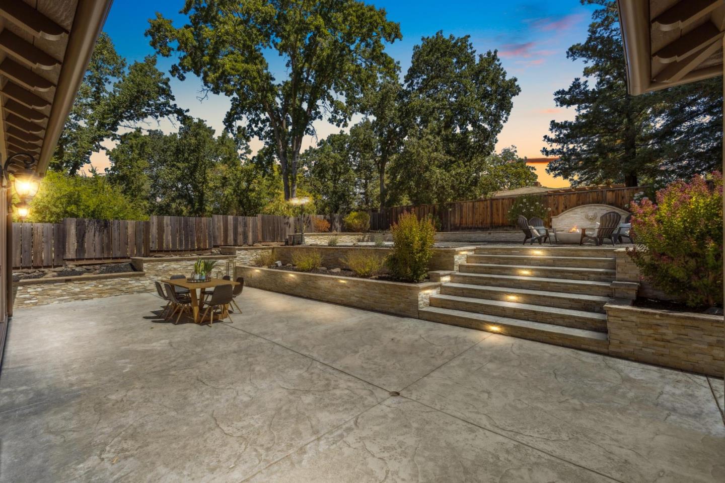 716 Rosewood Drive