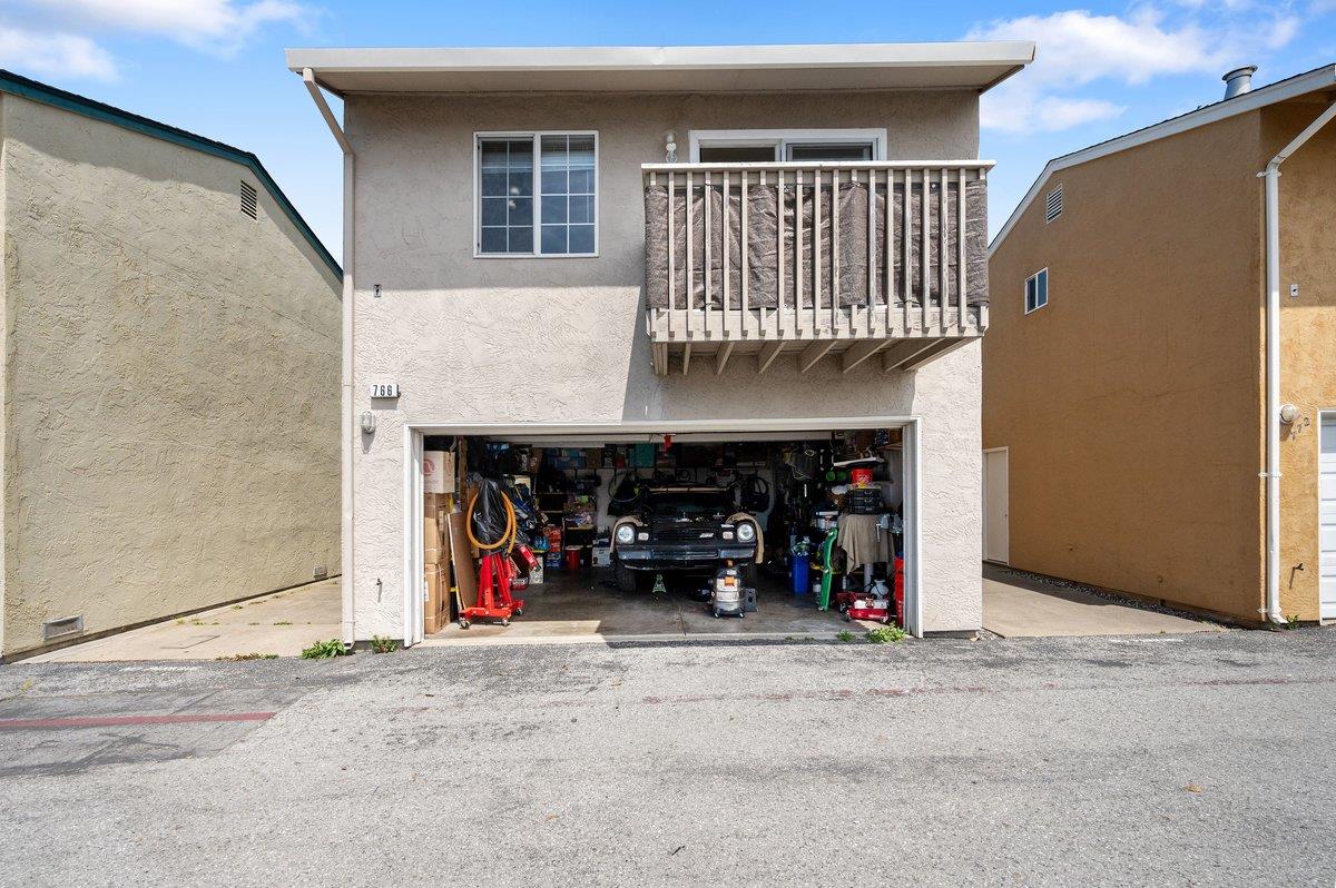 766 Arnold Way