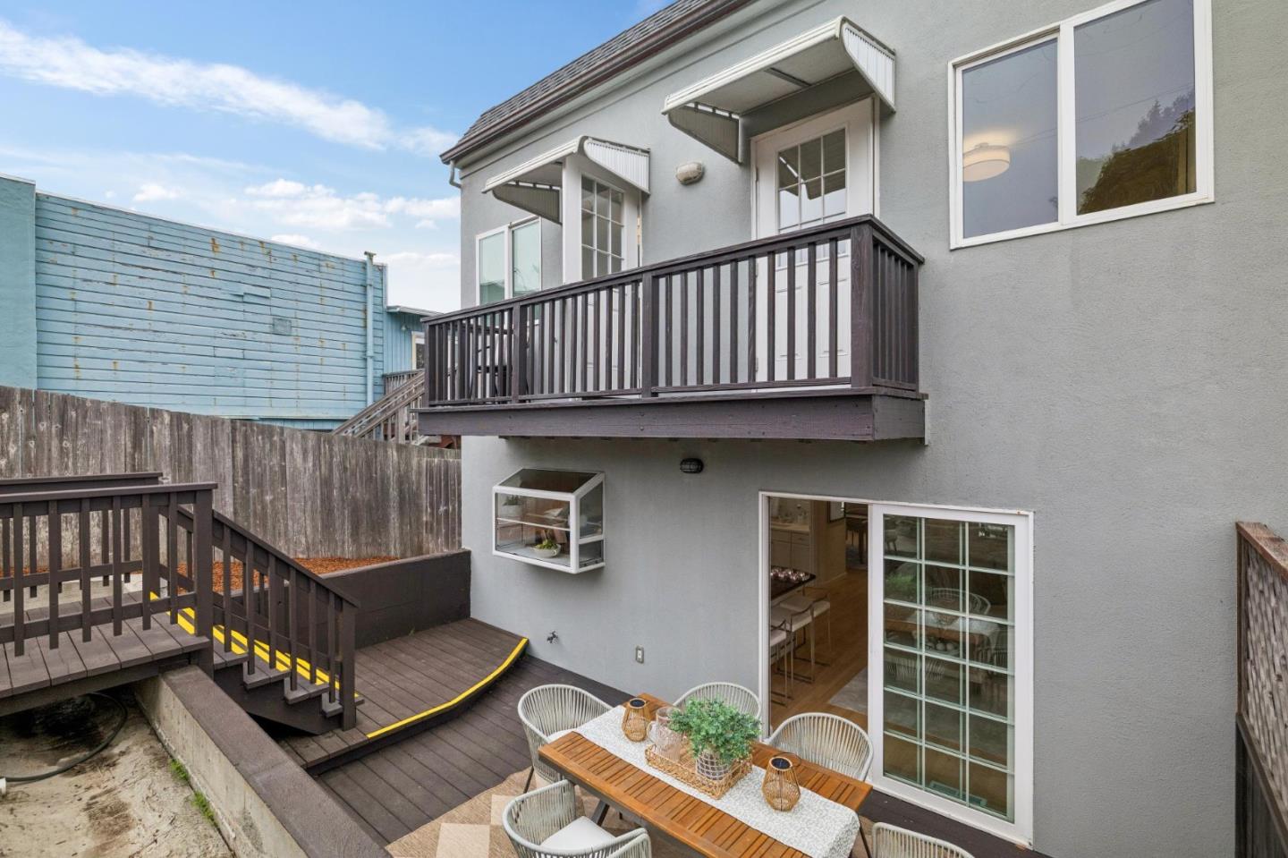 146 Montecito AVE