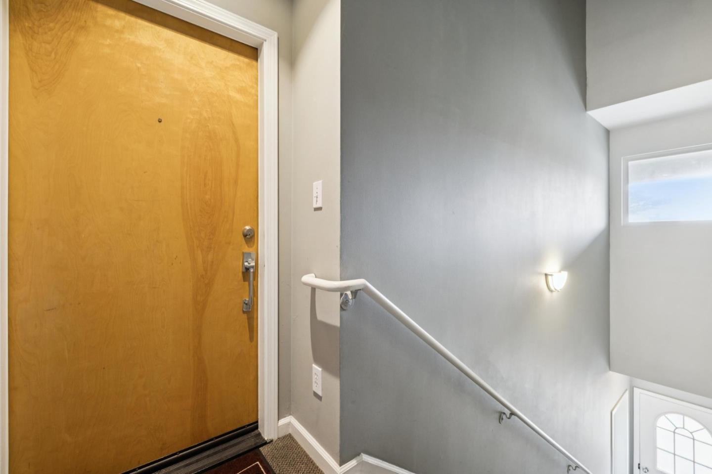 146 Montecito AVE