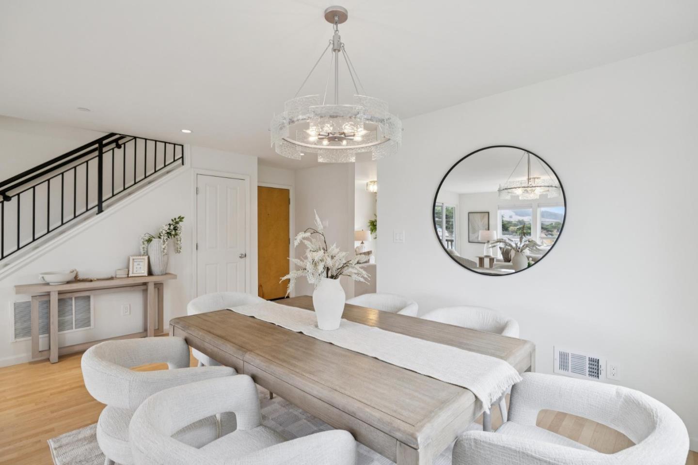 146 Montecito AVE
