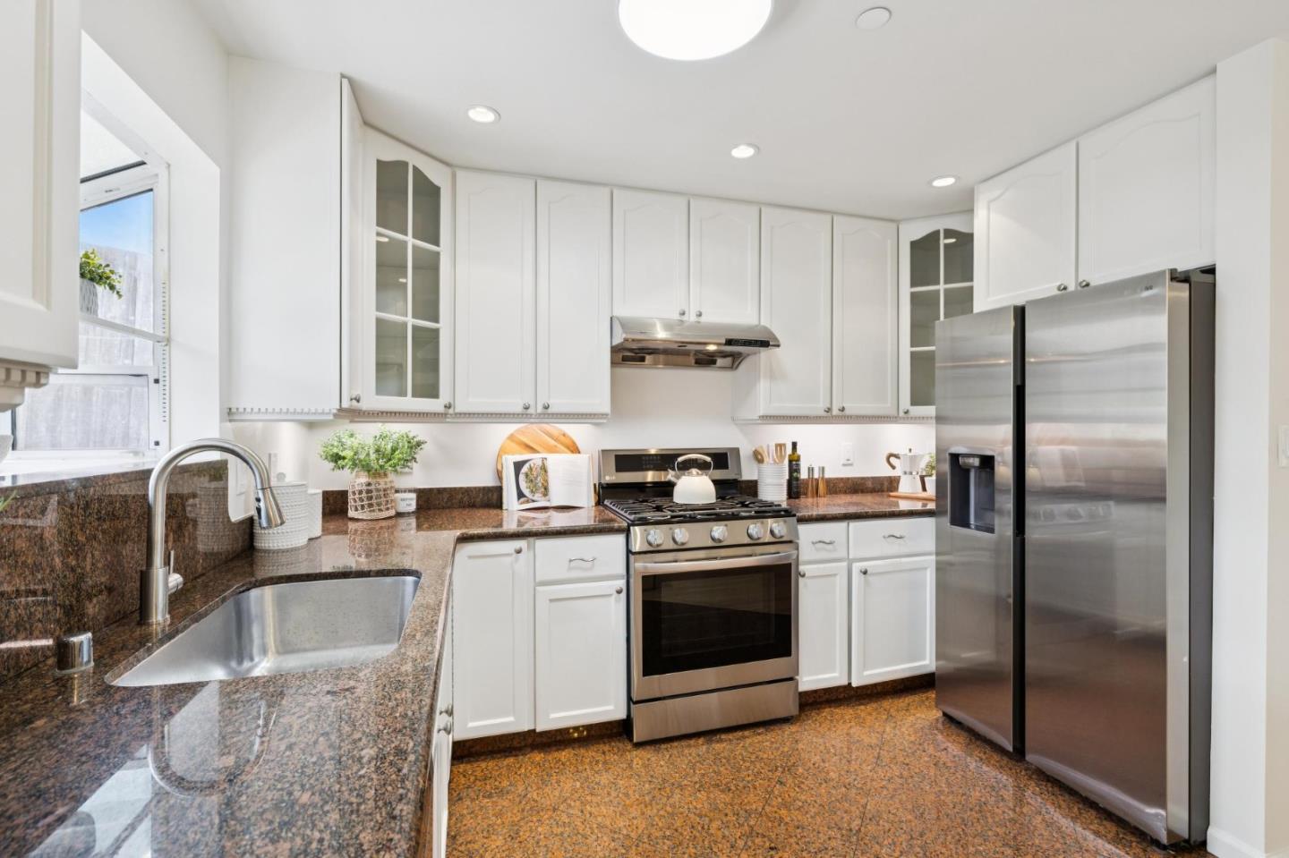 146 Montecito AVE