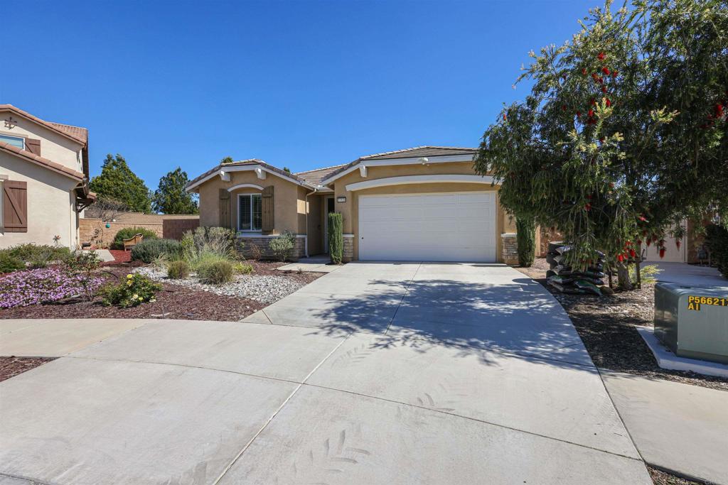 37520 River Oats Lane