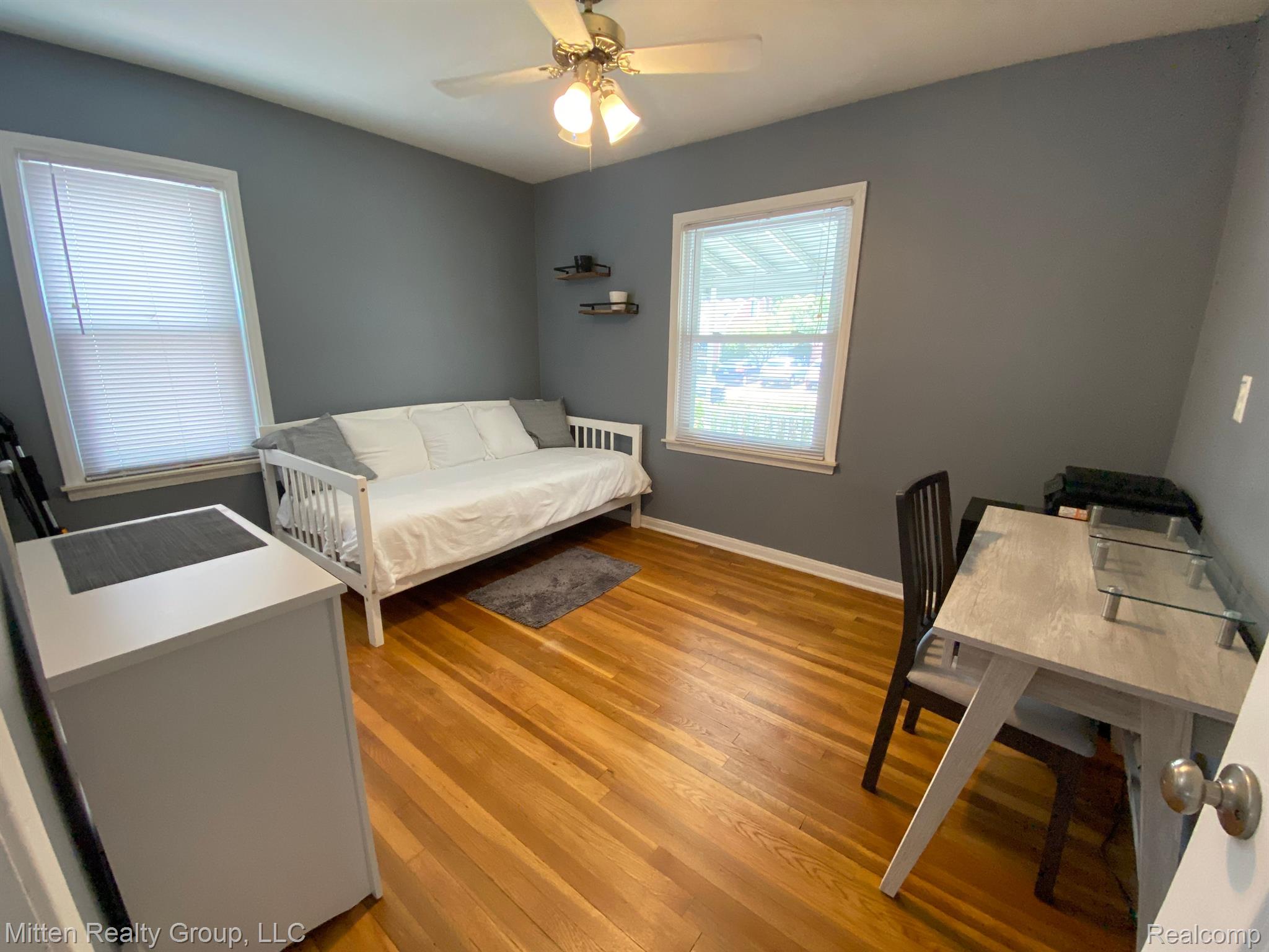 2023 KALAMA AVE