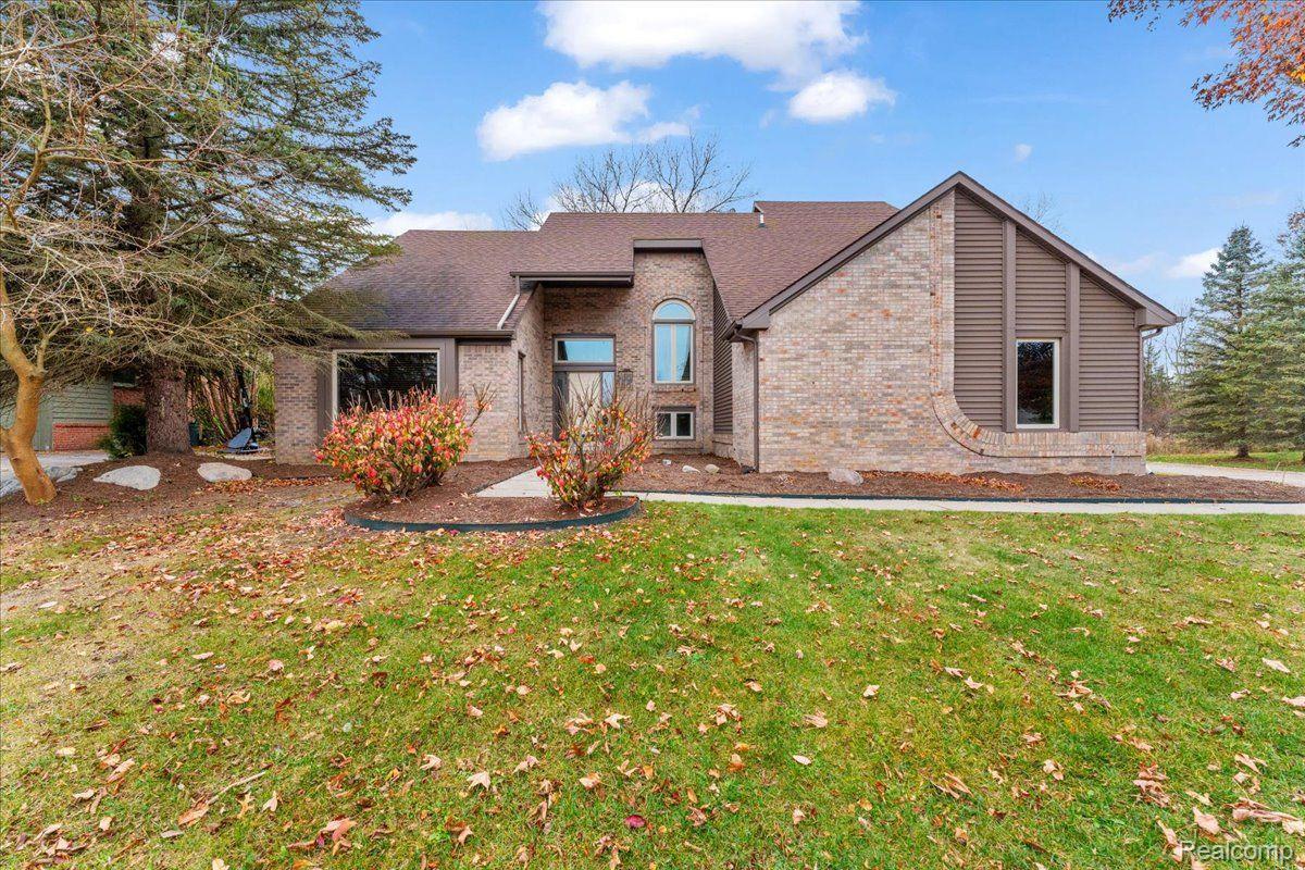 1612 STAUCH DR