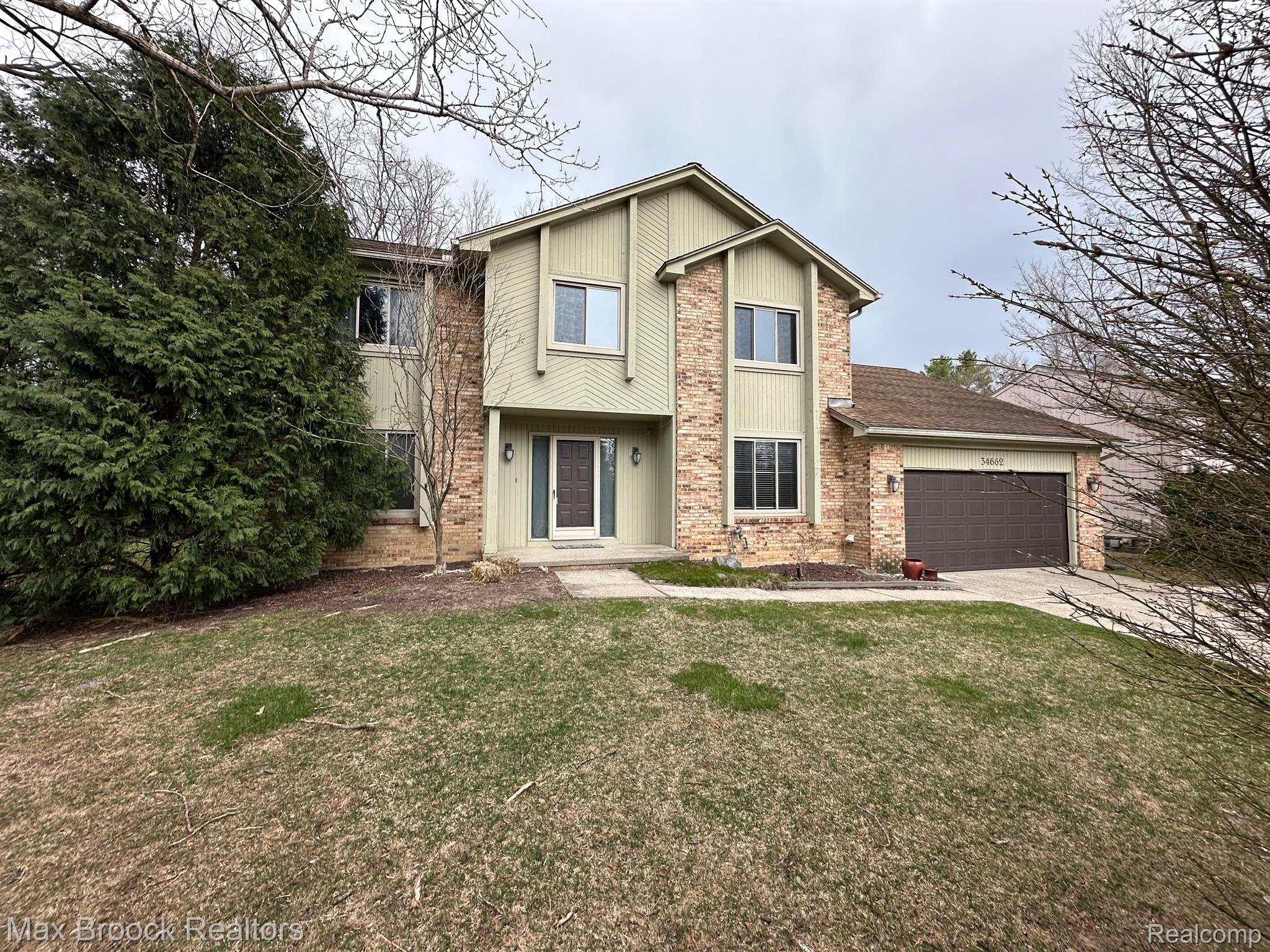 34662 VALLEY FORGE DR
