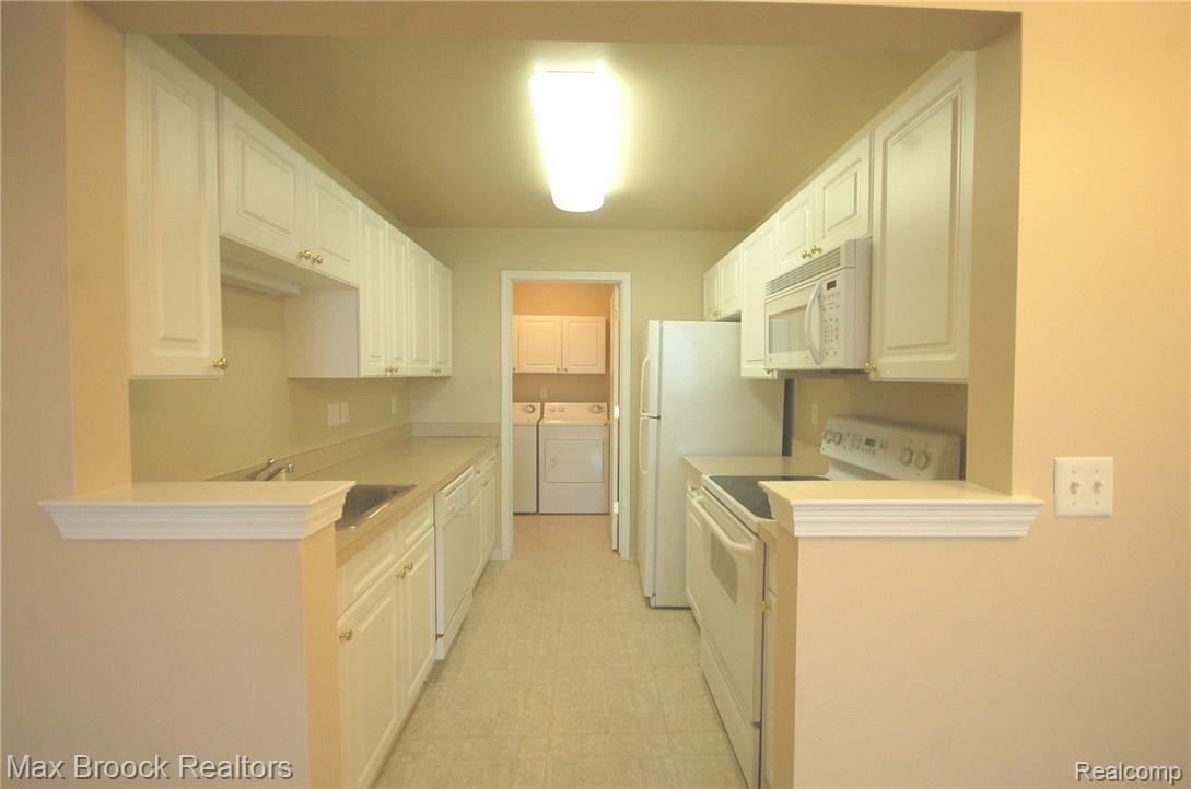 5295 BROOKEMONTE Circle