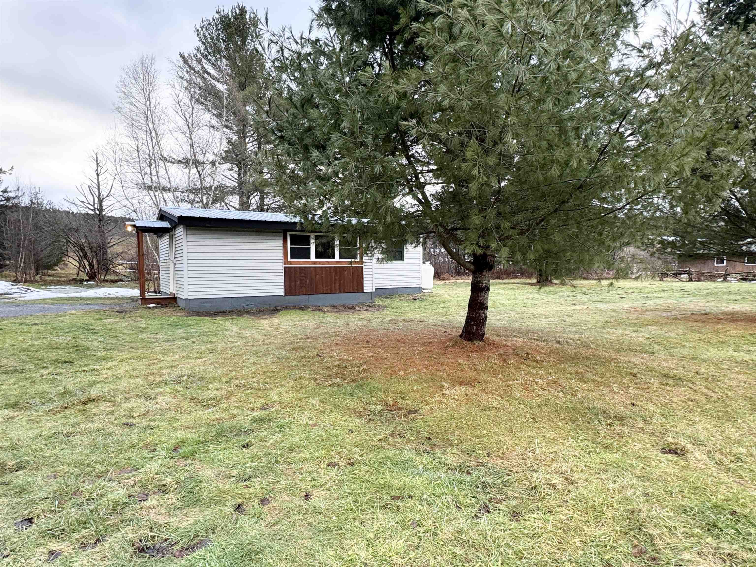657 Creek Road
