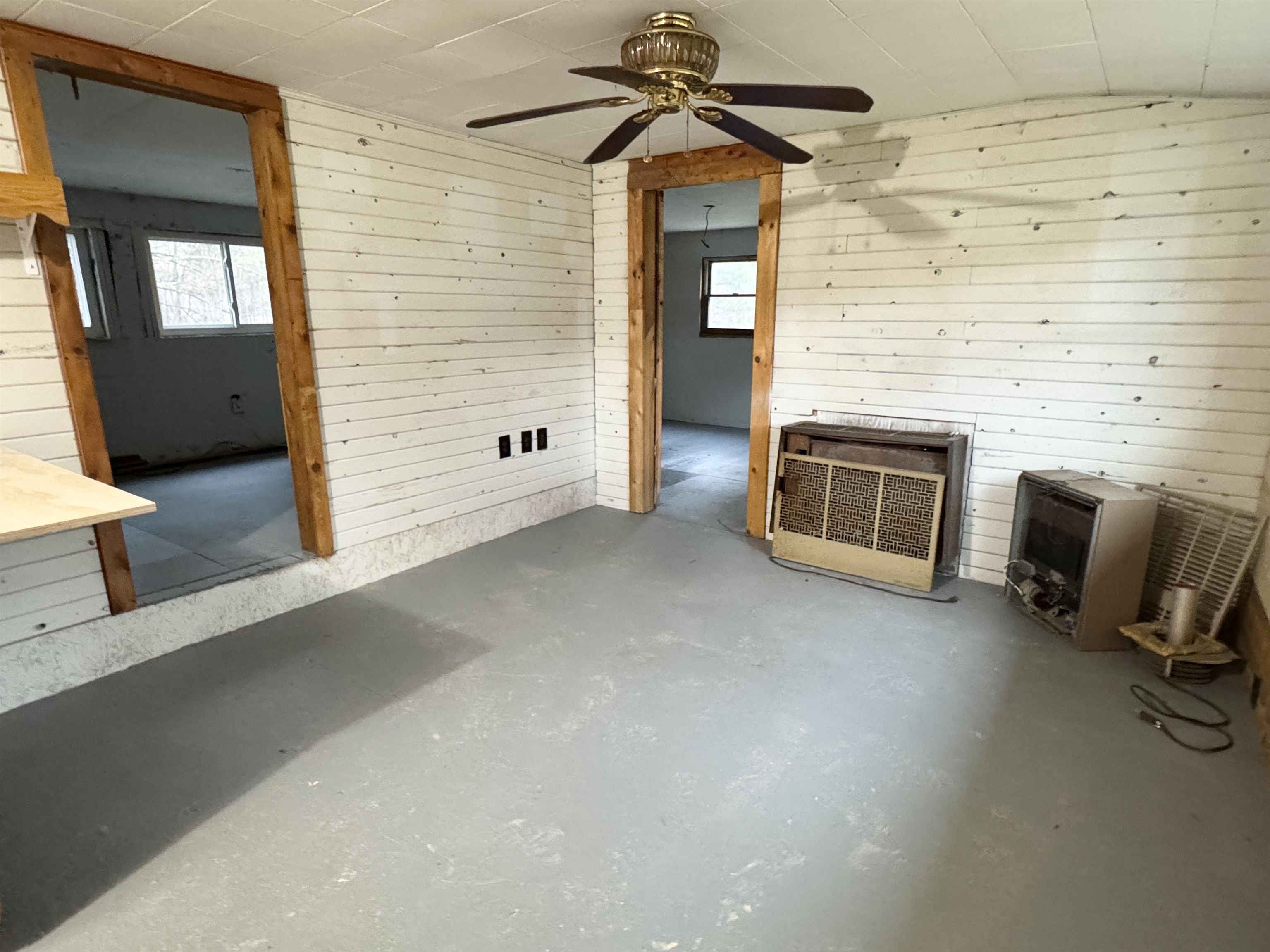 657 Creek Road