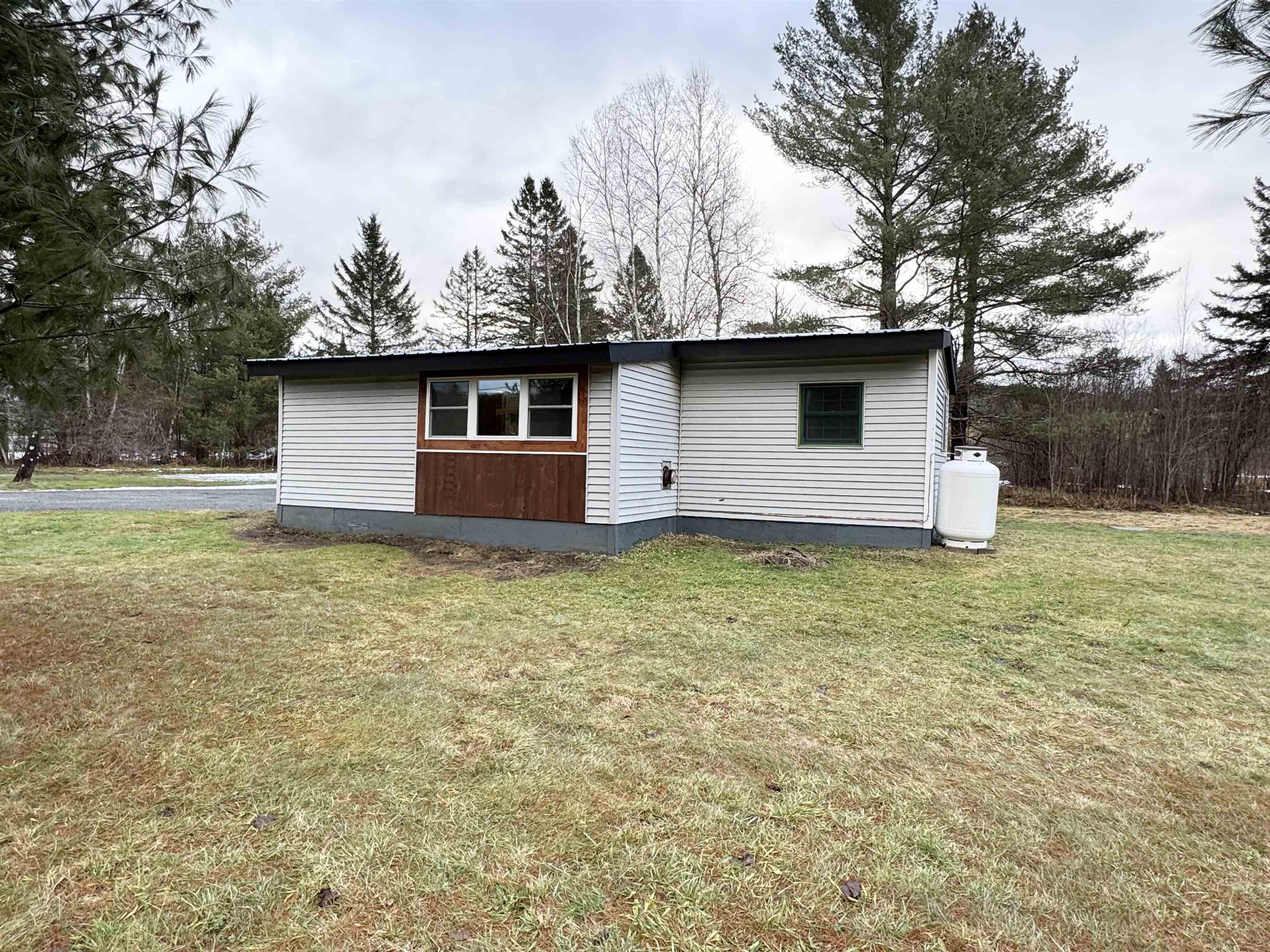 657 Creek Road