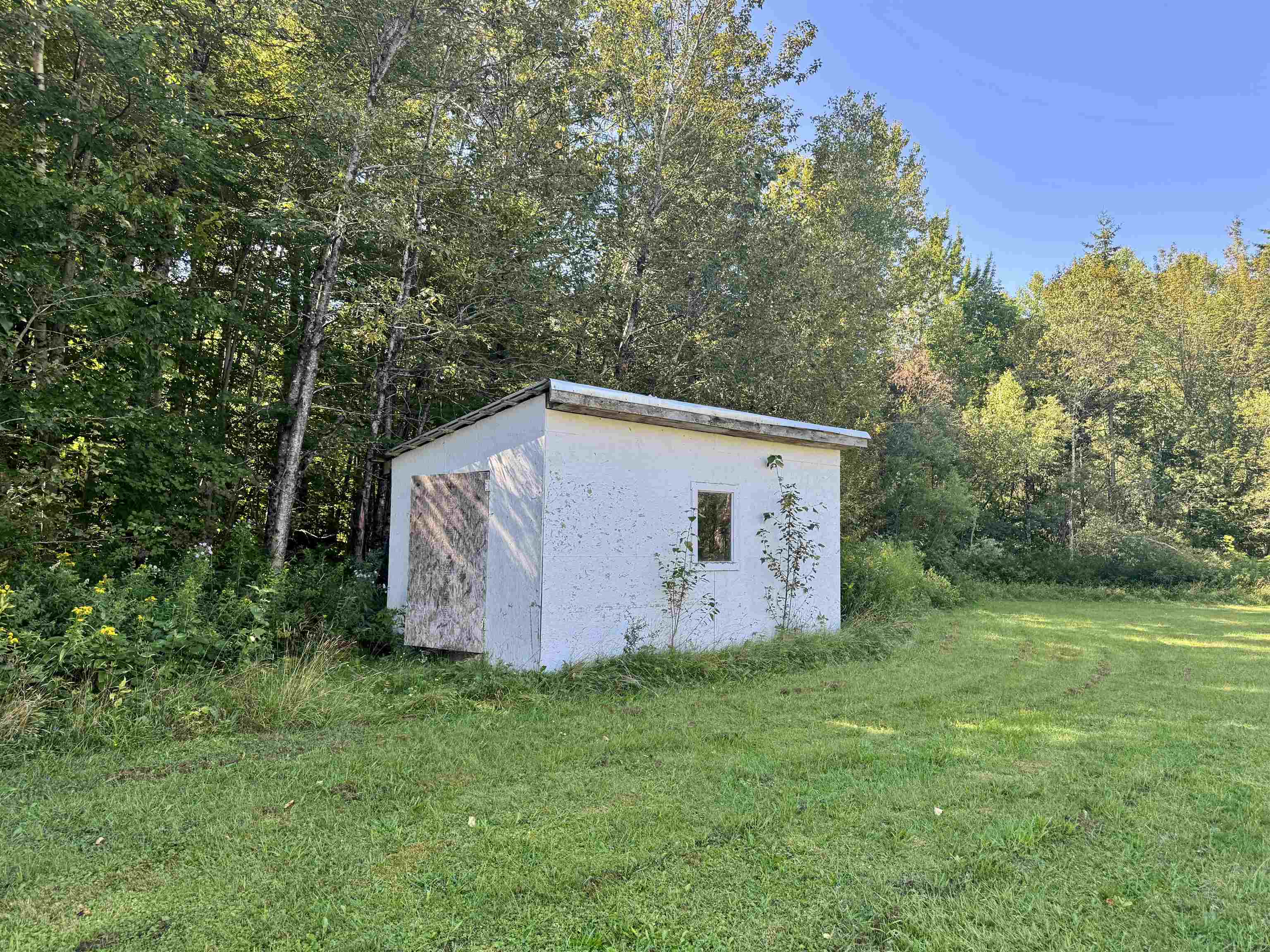 1697 Bushey Hill Road