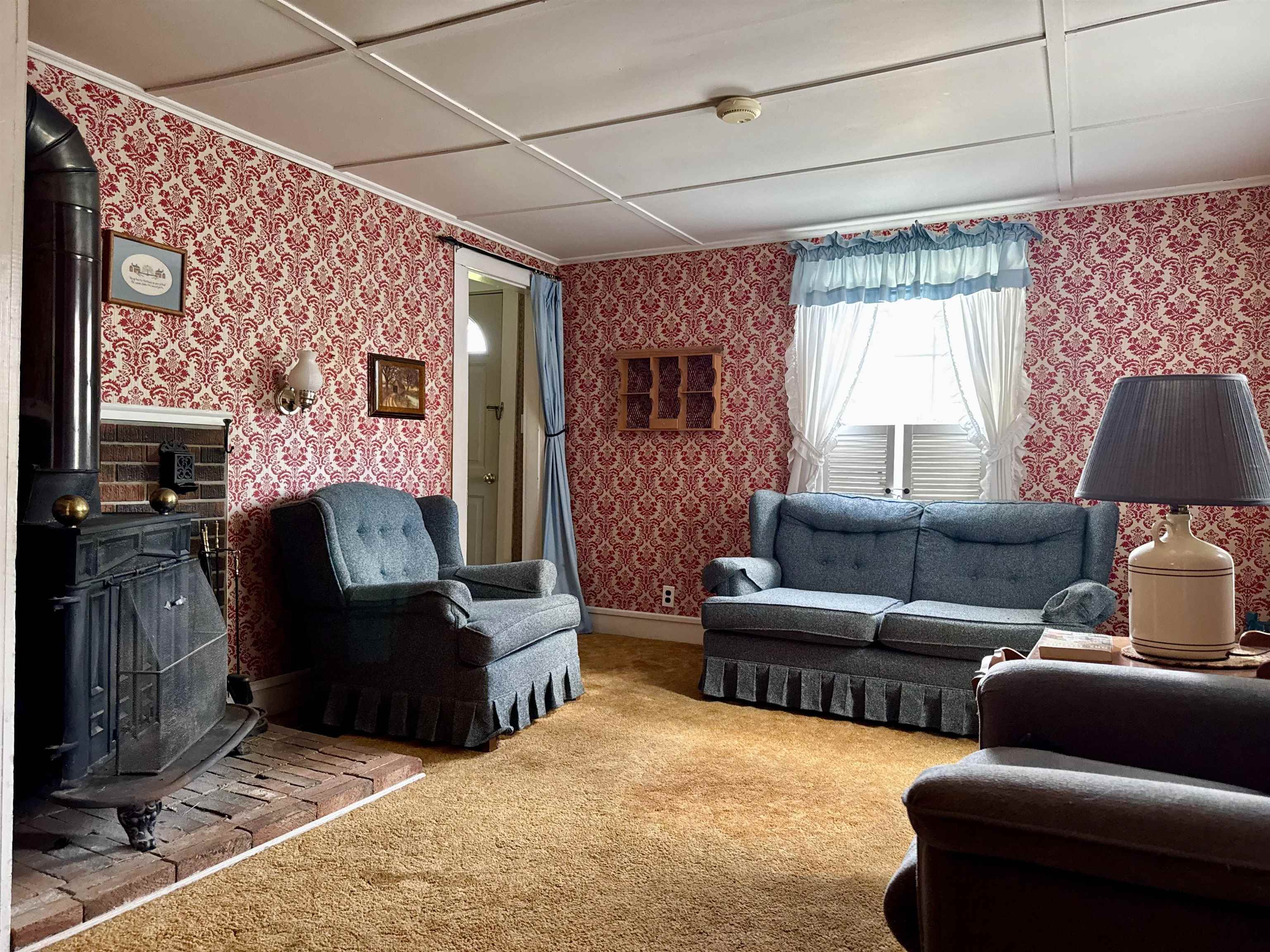 652 Pleasant Street