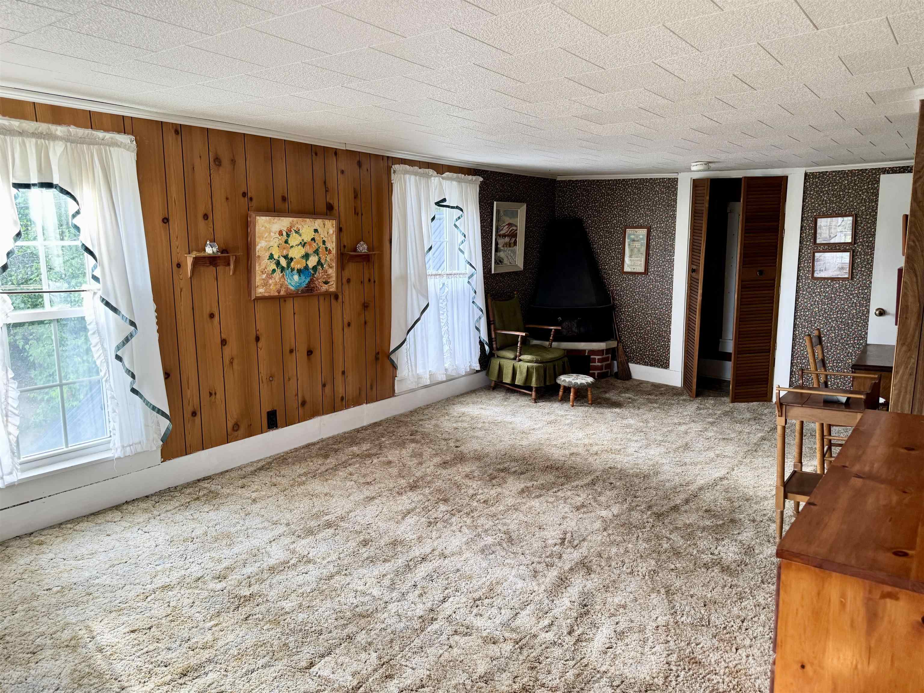 652 Pleasant Street