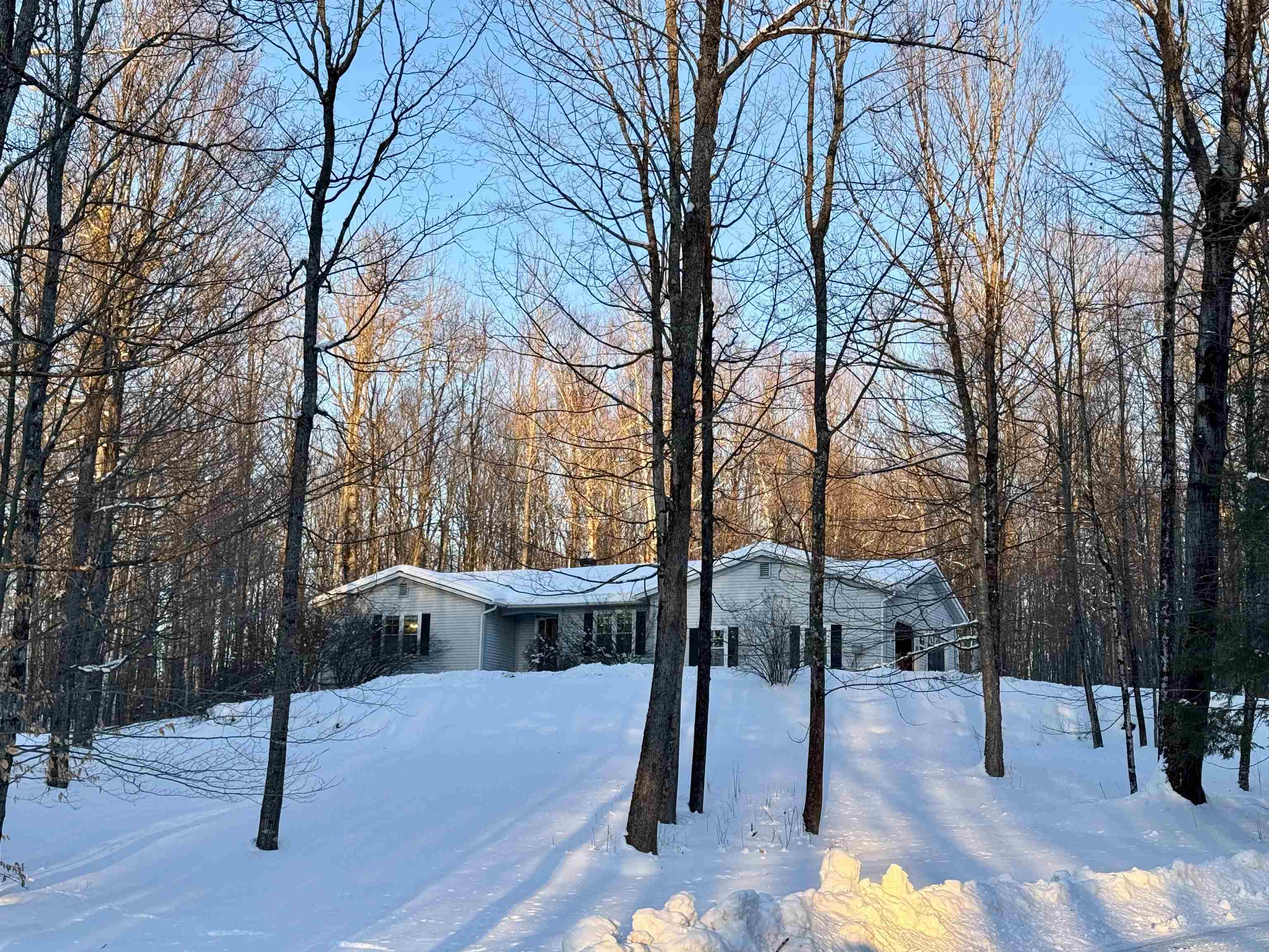 866 Ridge Hill Drive