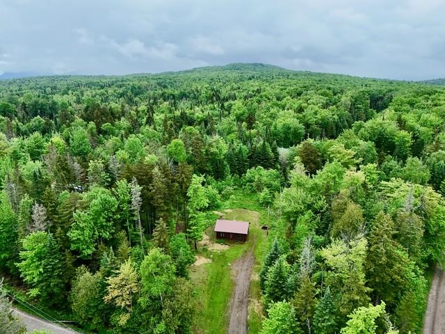 975 Newark Pond Road