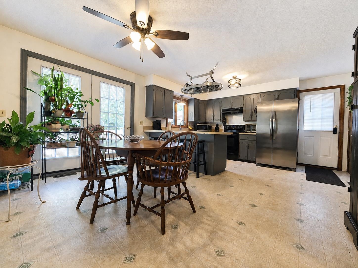 2016 Hinman Settler Road