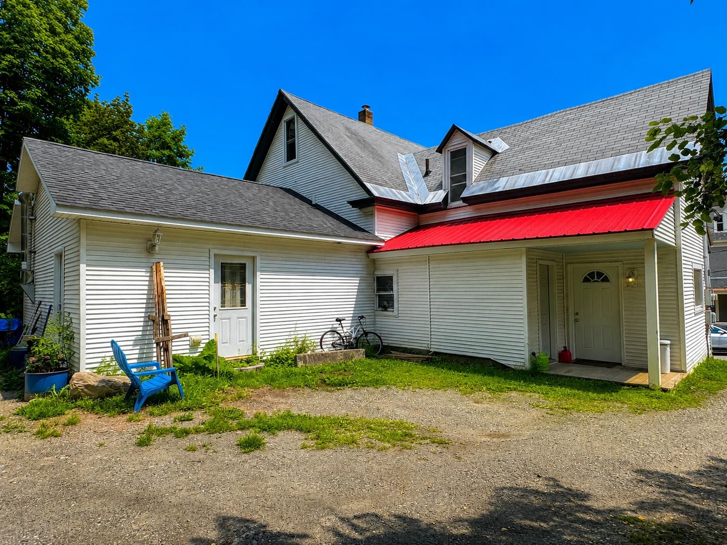 28 Cottage Street