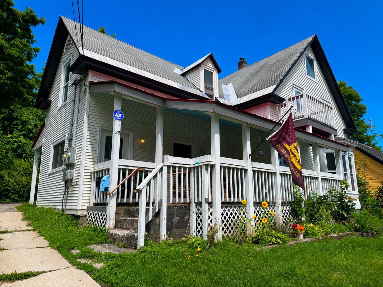 28 Cottage Street
