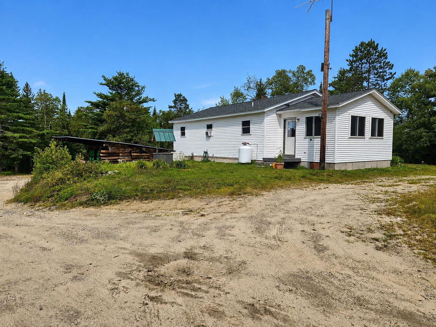 3790 Head of the Pond Road