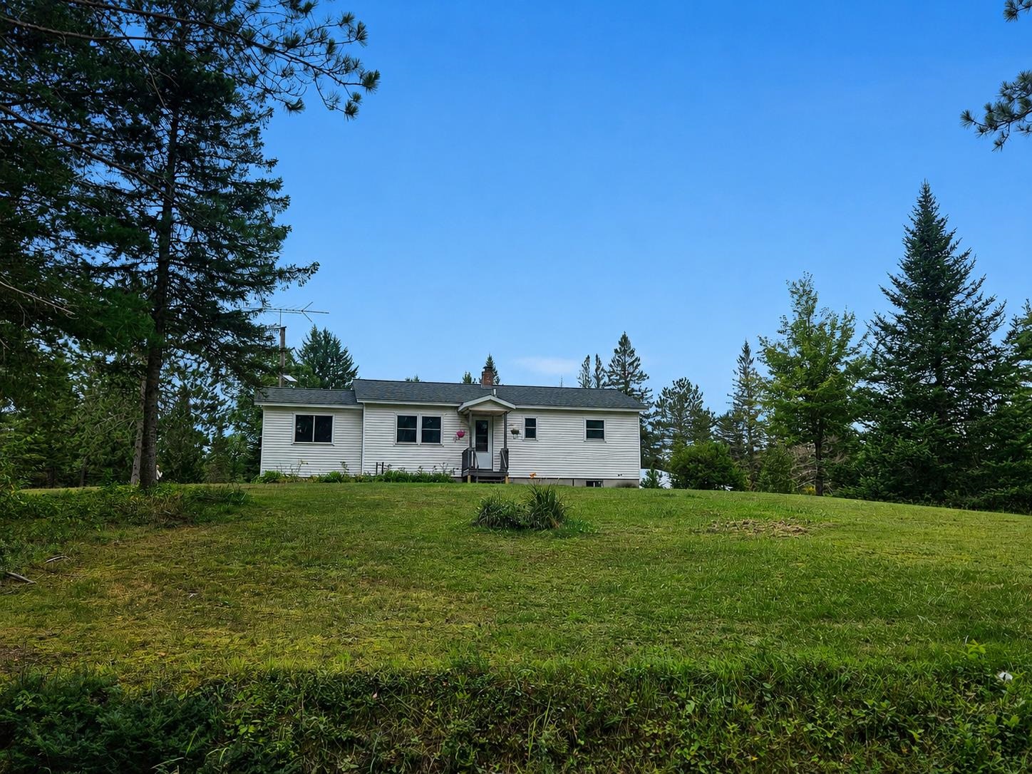 3790 Head of the Pond Road