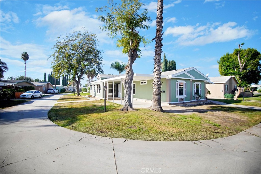5800 Hamner Ave 670