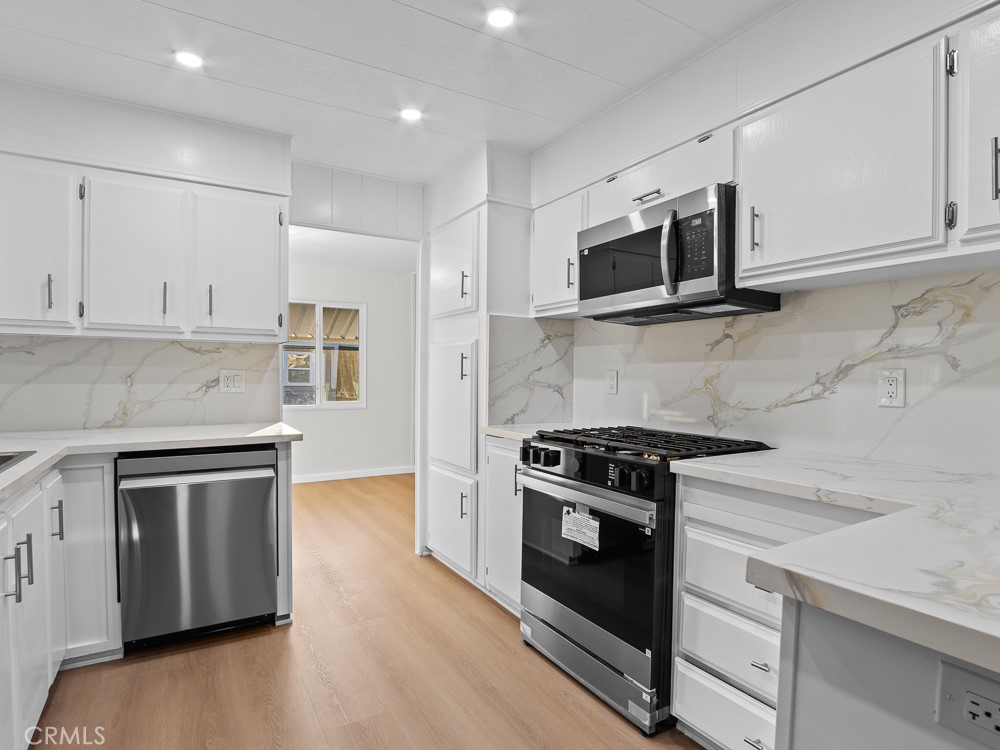 8301 Mission Gorge Road 172