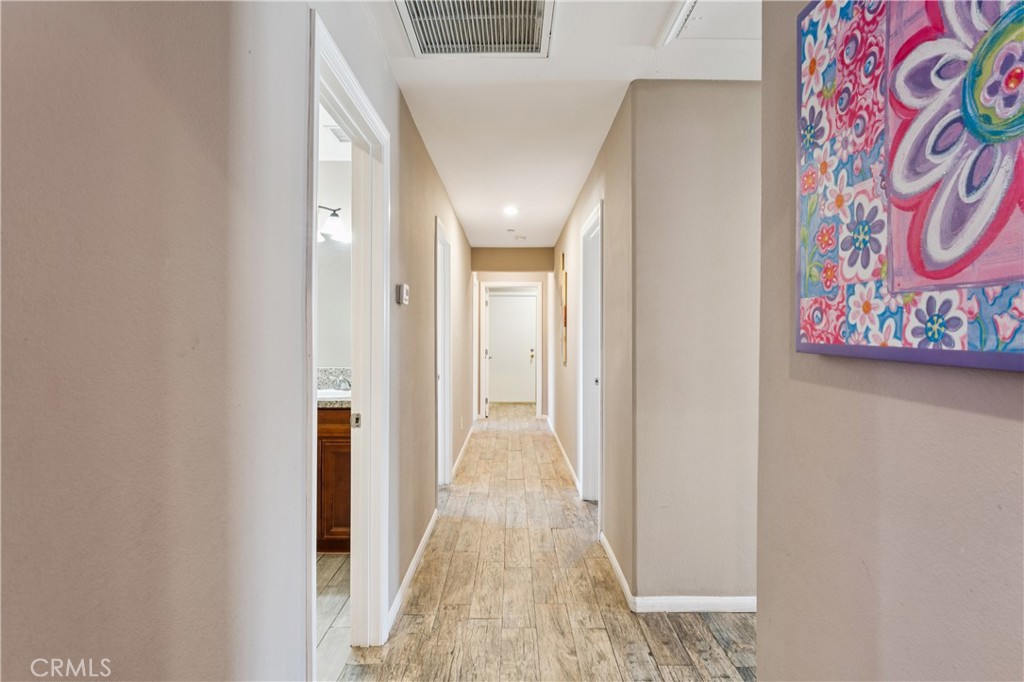 15530 Avenida Rambla