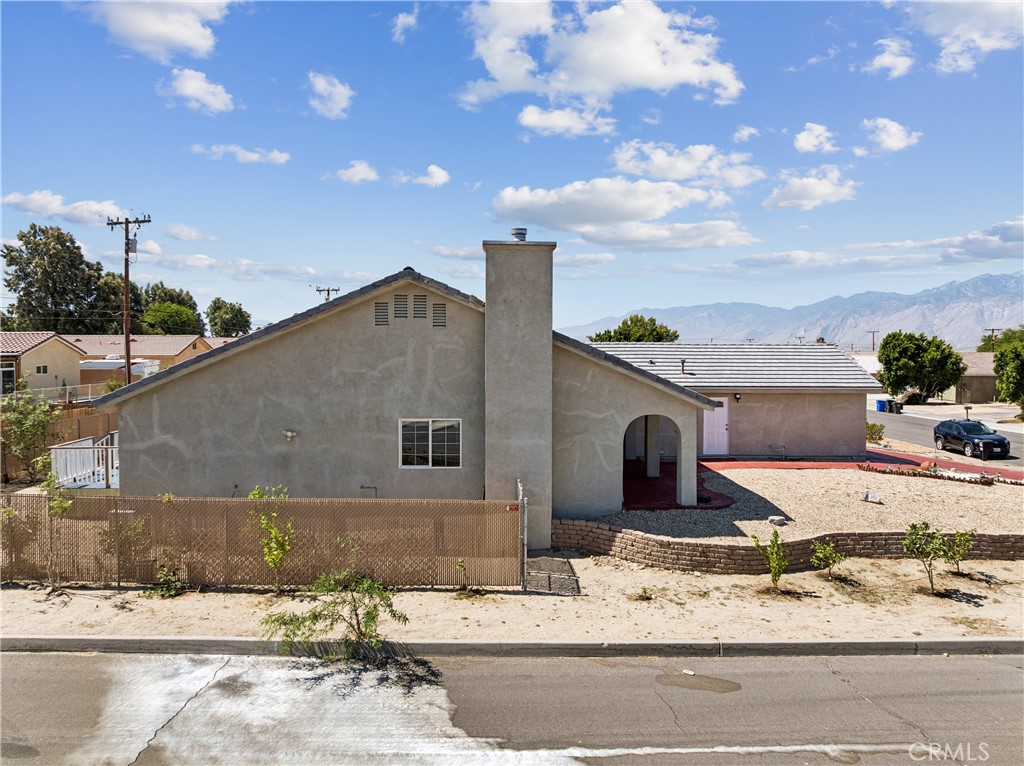 15530 Avenida Rambla
