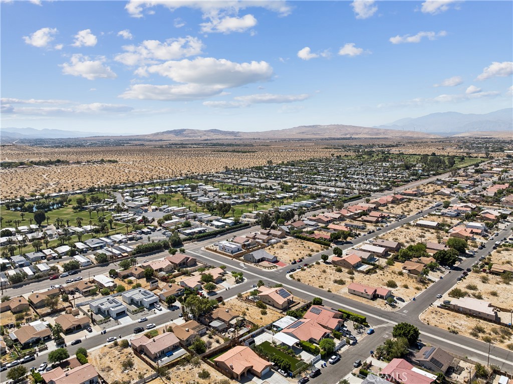 15530 Avenida Rambla
