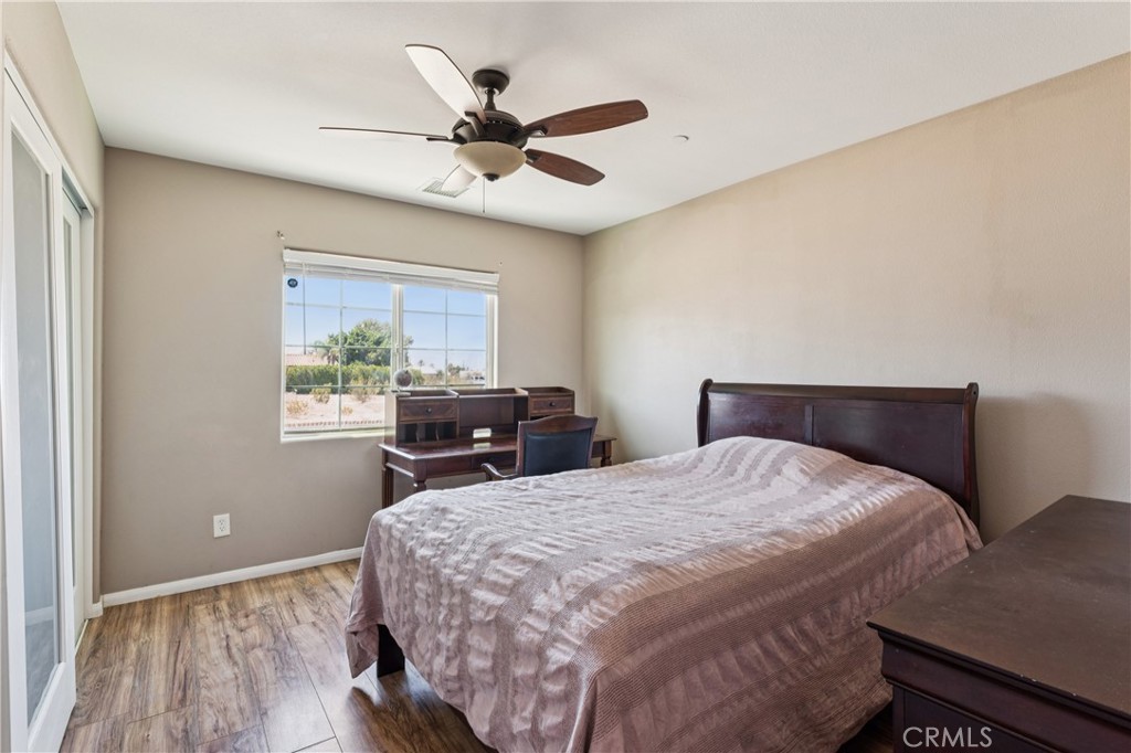15530 Avenida Rambla