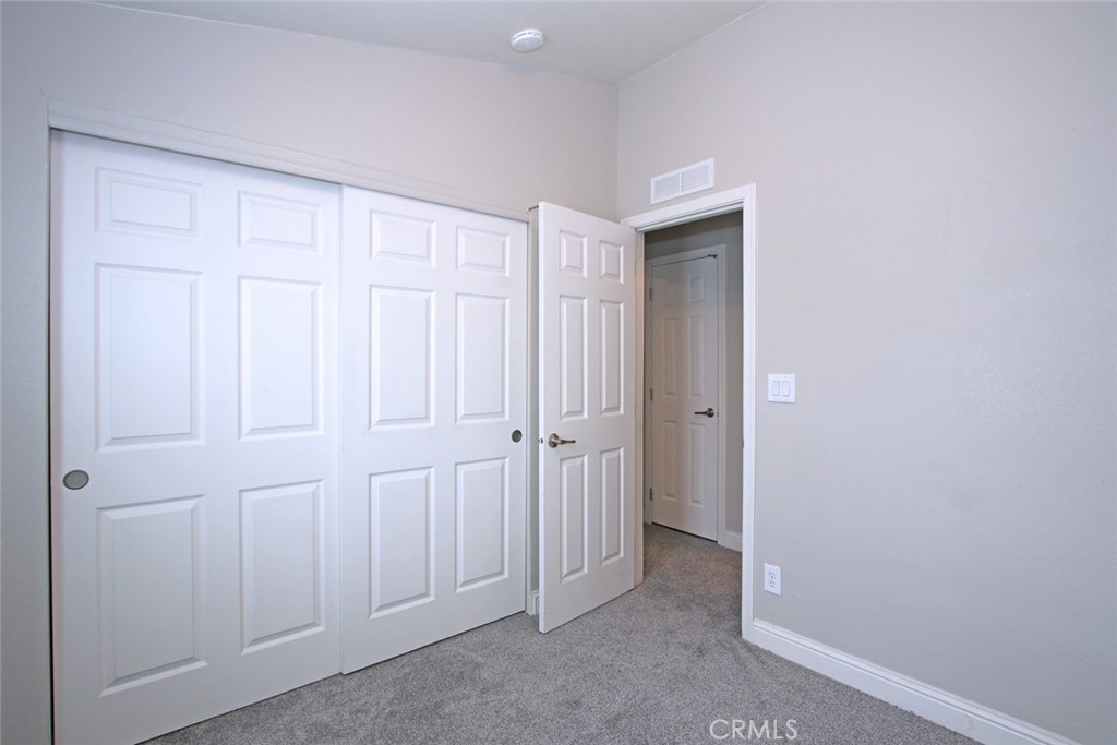 1425 2nd Ave 140