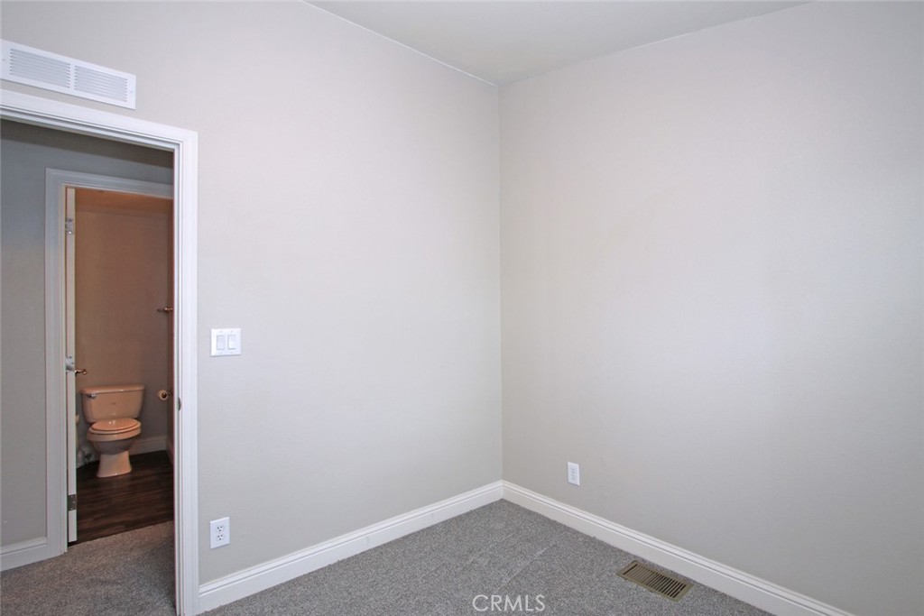 1425 2nd Ave 140