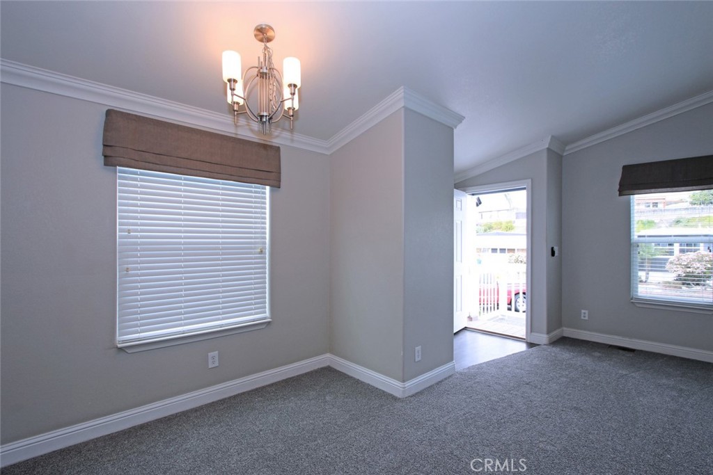 1425 2nd Ave 140