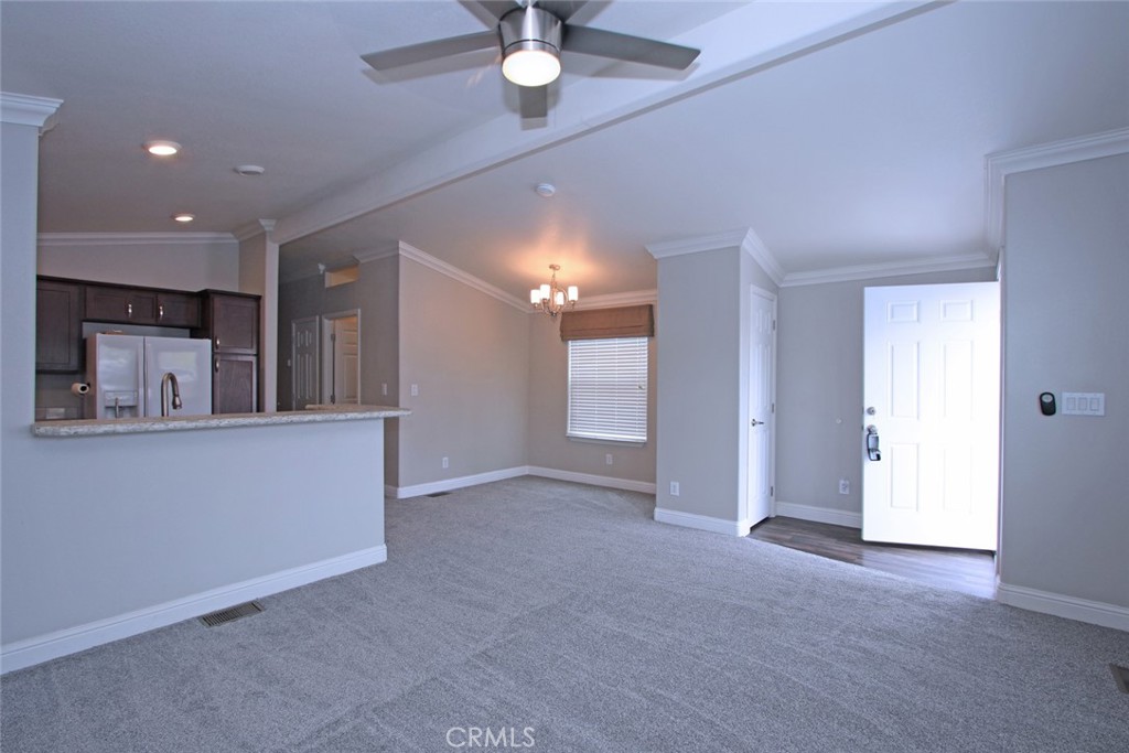 1425 2nd Ave 140