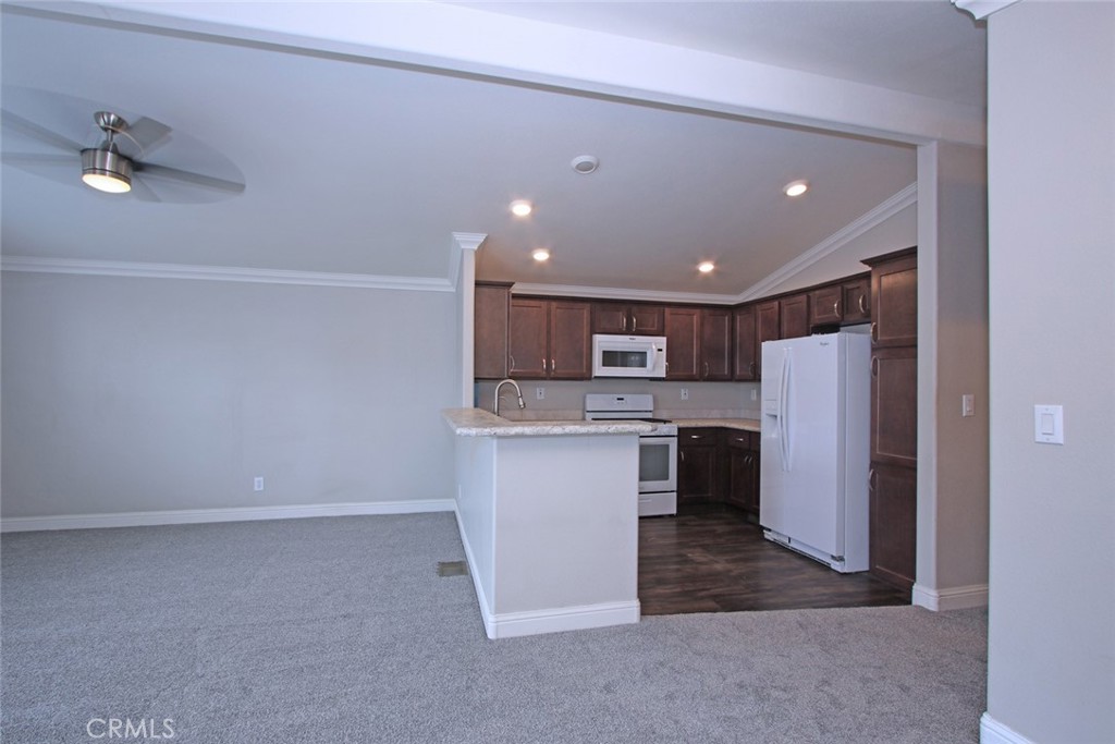 1425 2nd Ave 140
