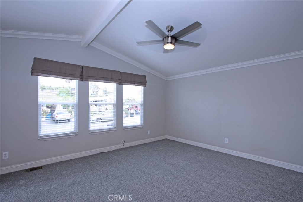 1425 2nd Ave 140
