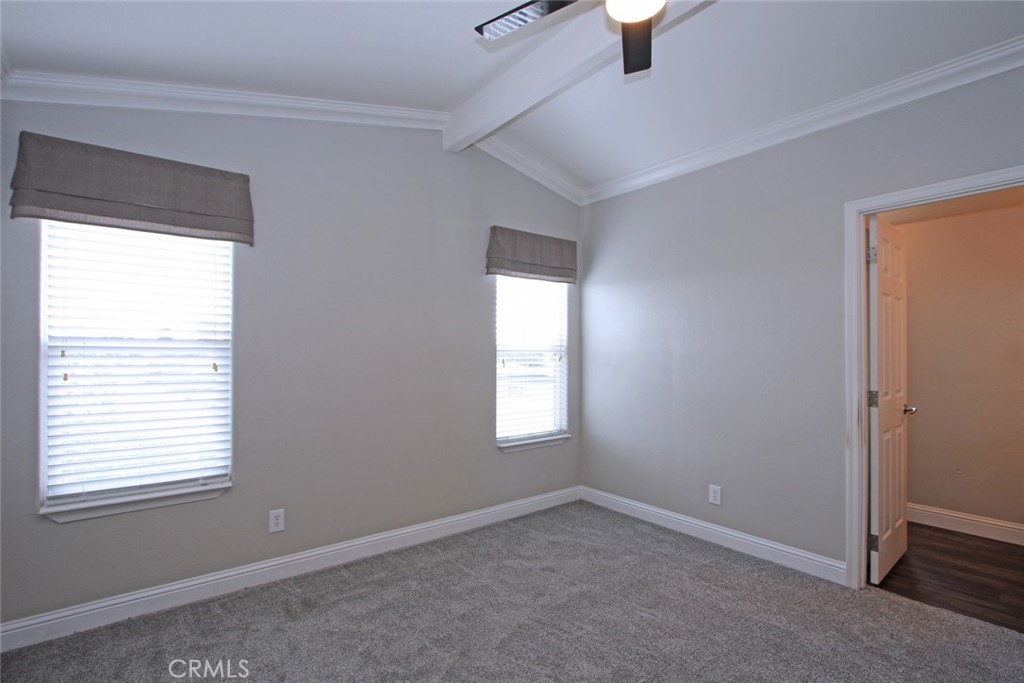 1425 2nd Ave 140