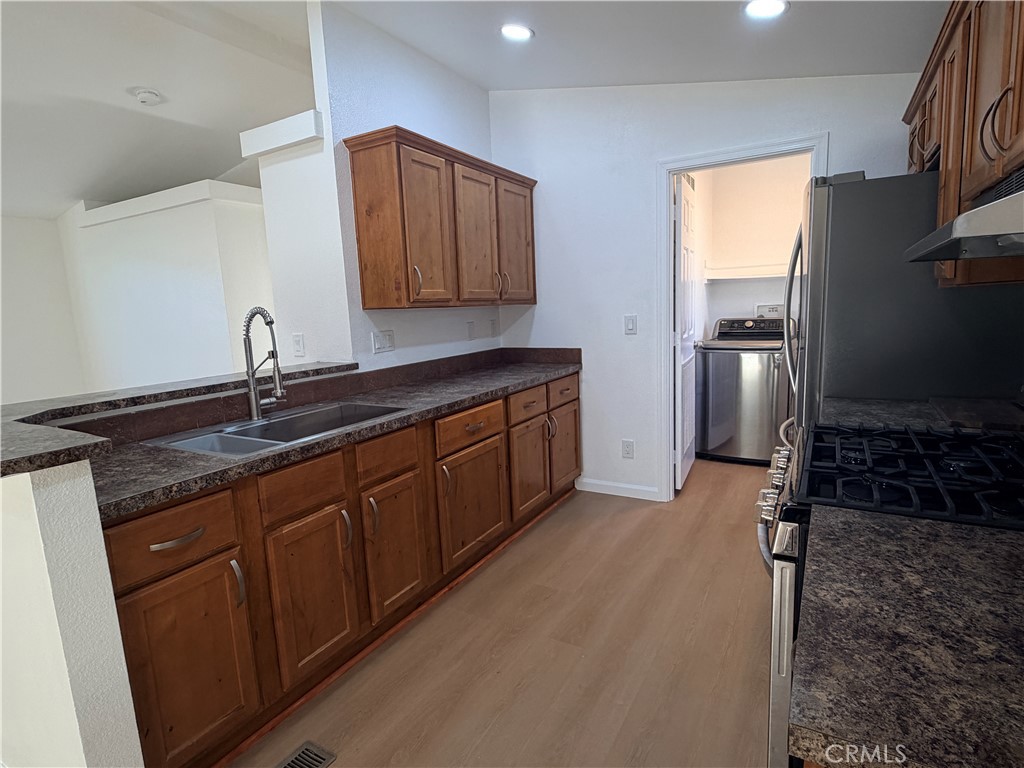 1931 E Meats Avenue 5