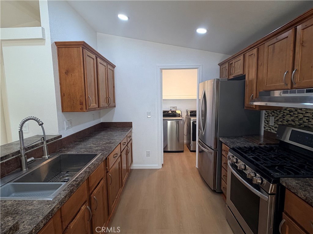 1931 E Meats Avenue 5