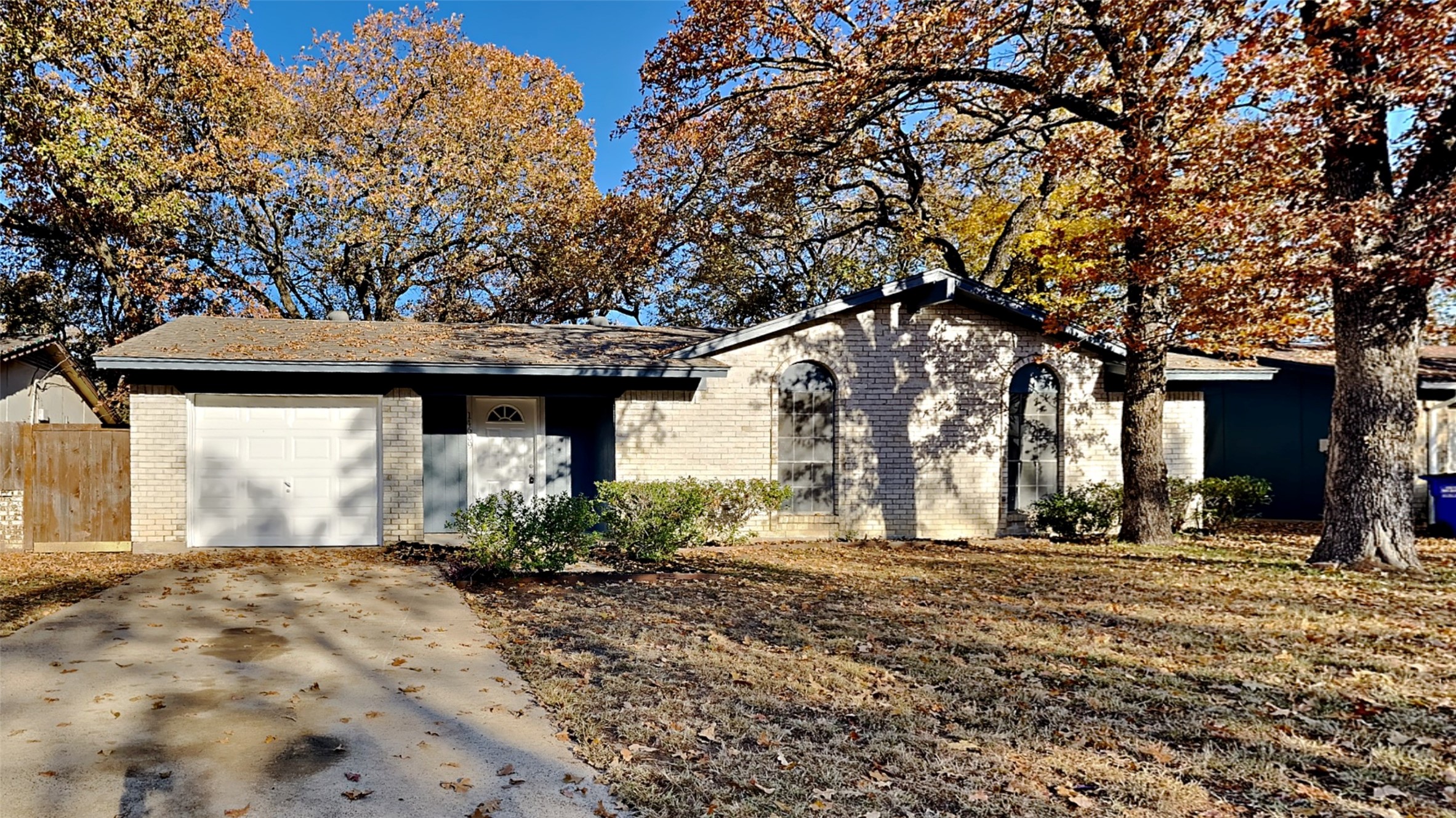 14609 Horseshoe Trail