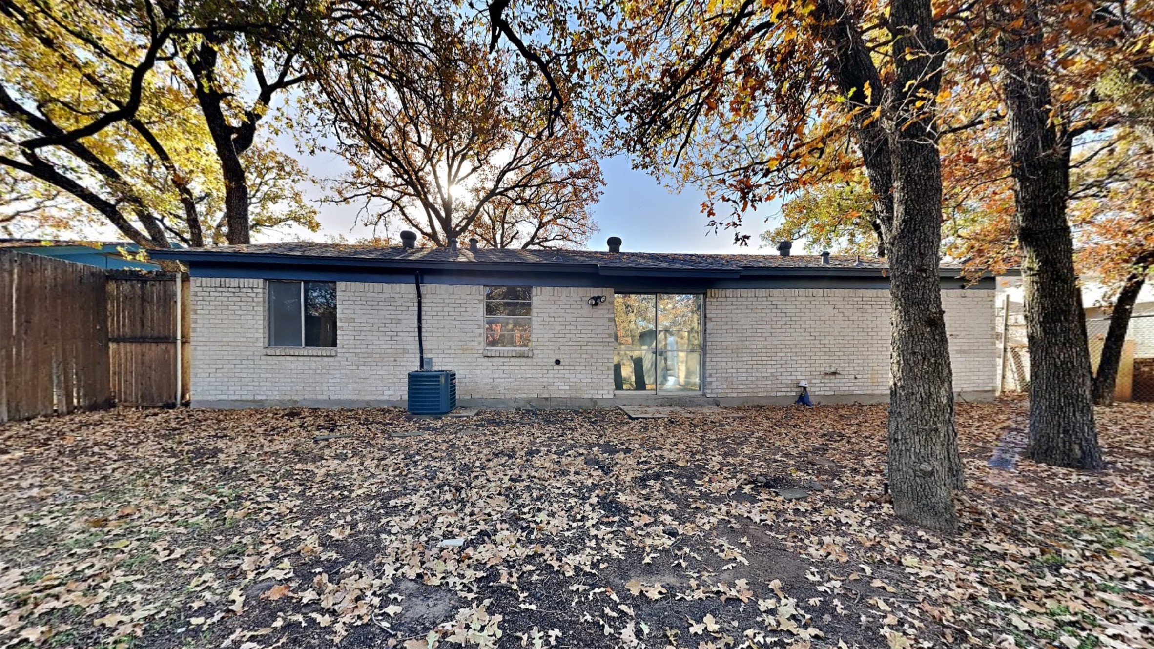 14609 Horseshoe Trail