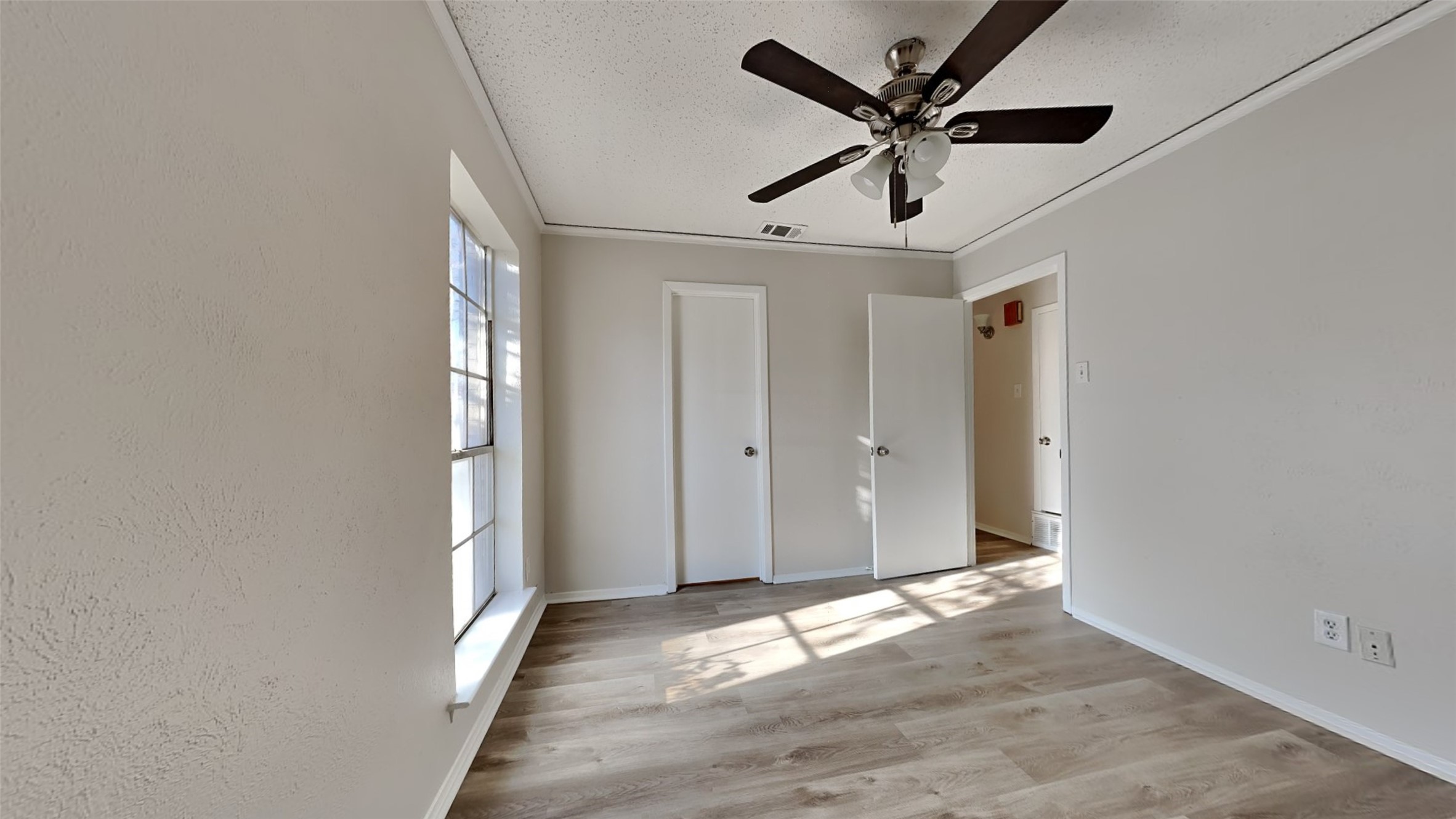 14609 Horseshoe Trail